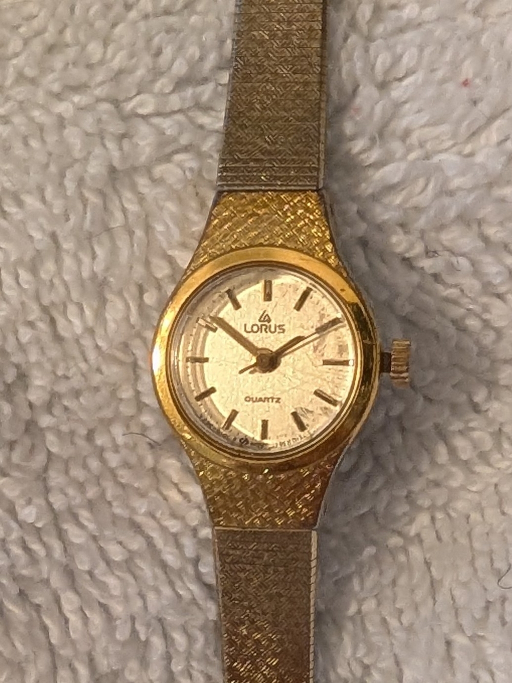 Working Vintage Petite Dainty Lorus Gold-Tone Women's Quartz Watch
